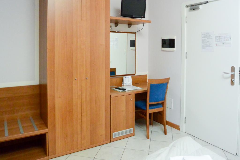 Albergo Meuble Abatjour Mantua Buitenkant foto