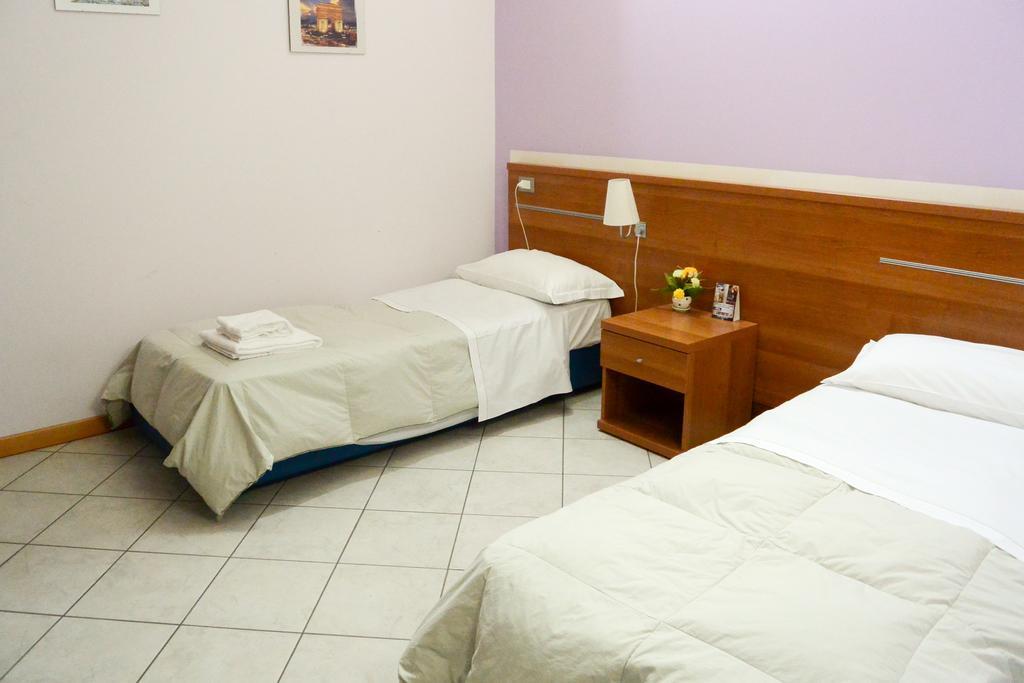 Albergo Meuble Abatjour Mantua Buitenkant foto