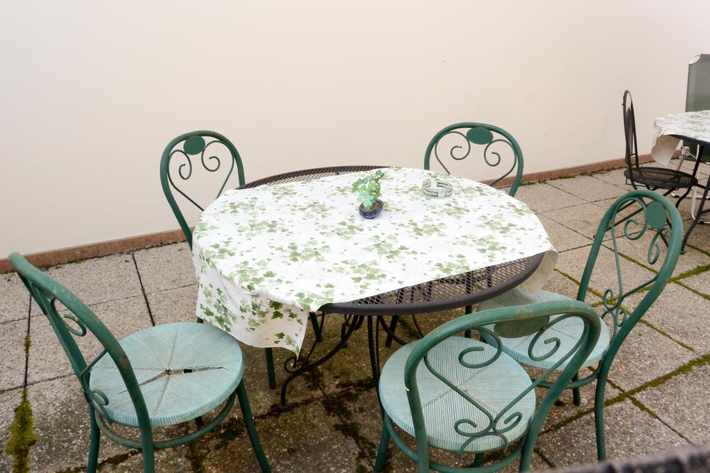 Albergo Meuble Abatjour Mantua Buitenkant foto